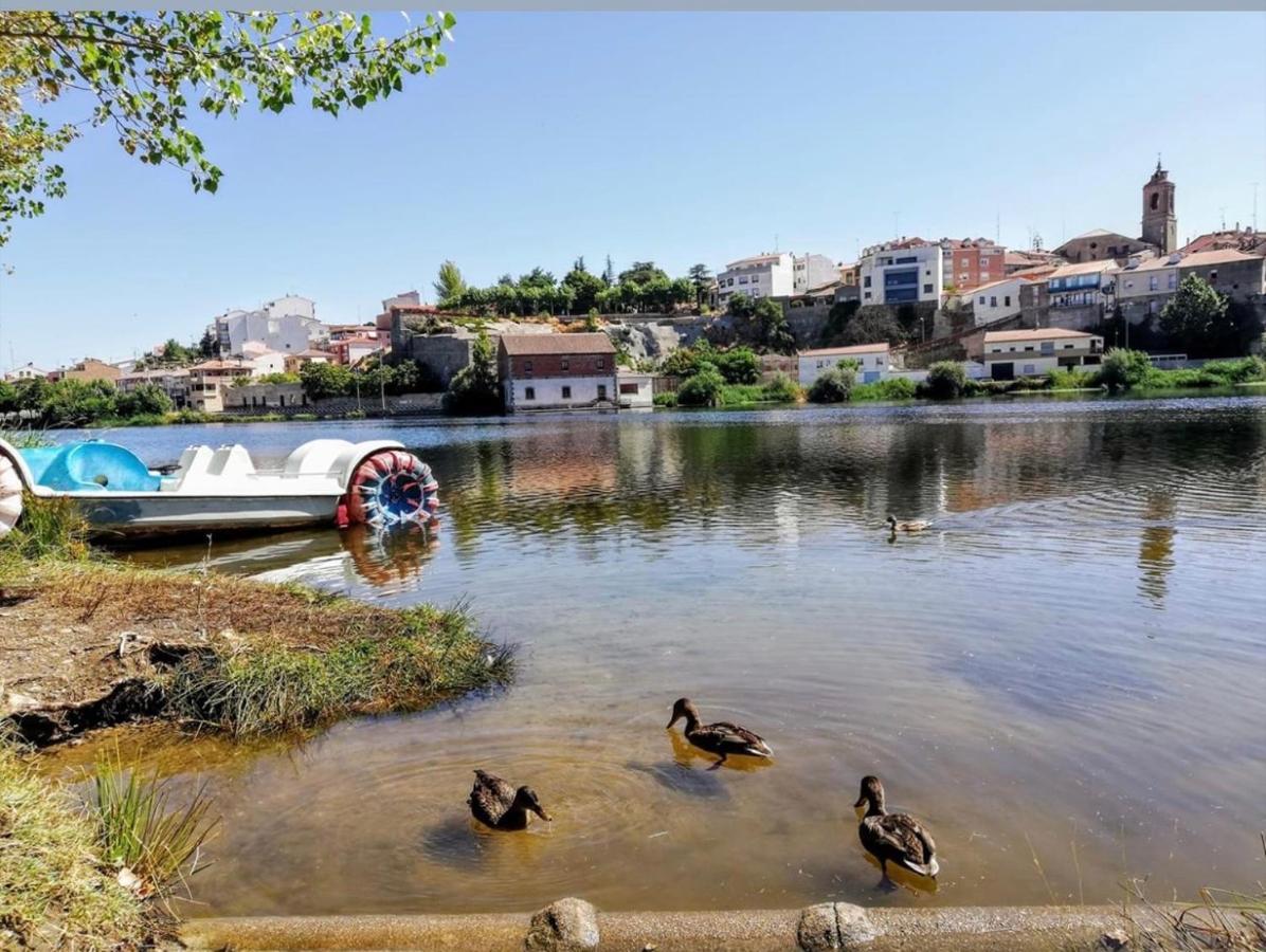 Alojamiento La Duquesita Appartement Alba De Tormes Buitenkant foto