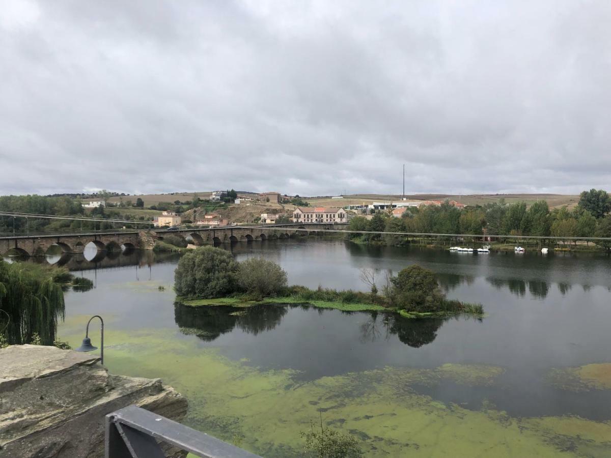 Alojamiento La Duquesita Appartement Alba De Tormes Buitenkant foto